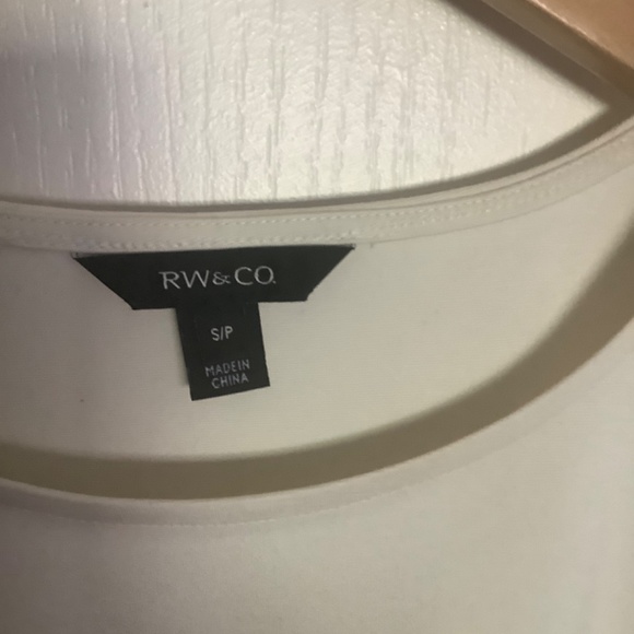 Rw& Co Cream blouse - Picture 3 of 3